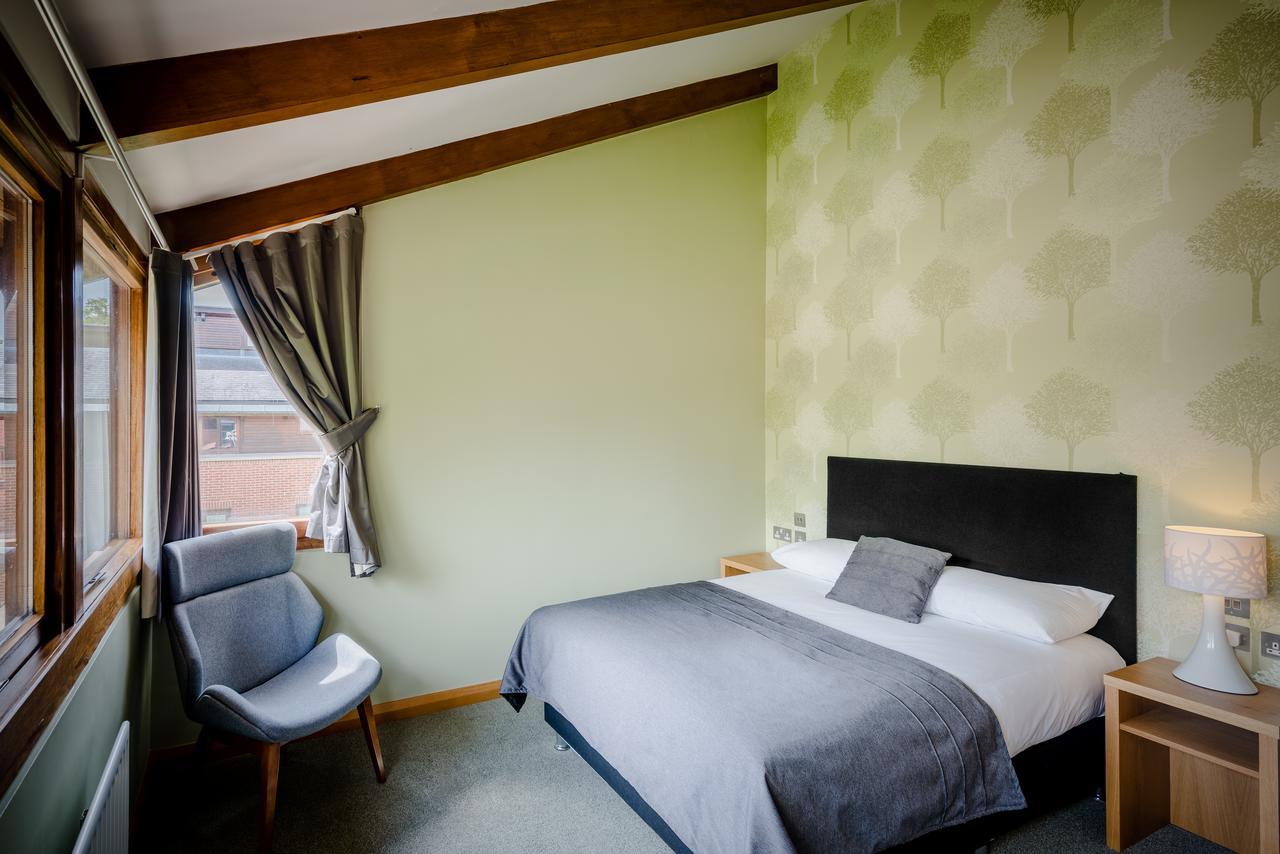Hinxton Hall Hotel And Conference Centre Exterior foto